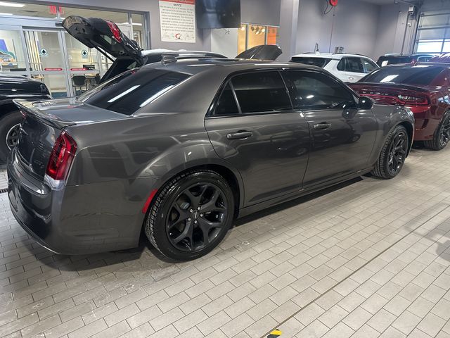 2022 Chrysler 300 300S