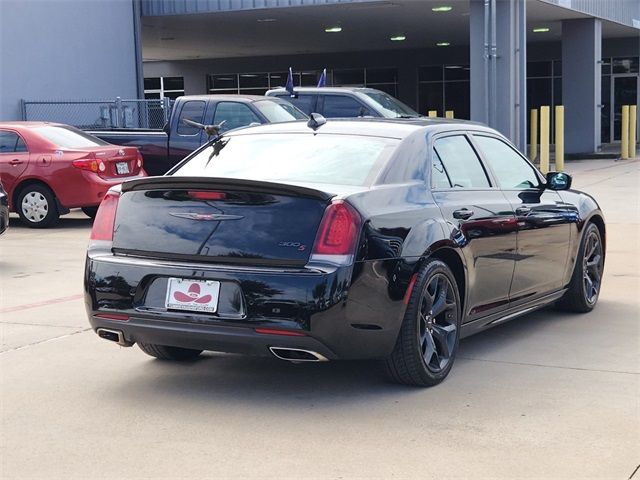 2022 Chrysler 300 300S