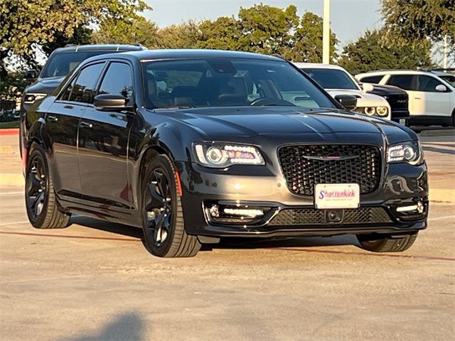 2022 Chrysler 300 300S