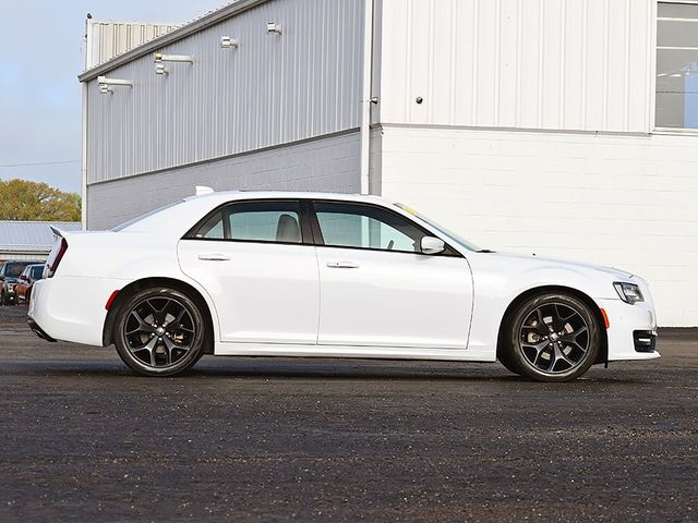 2022 Chrysler 300 300S