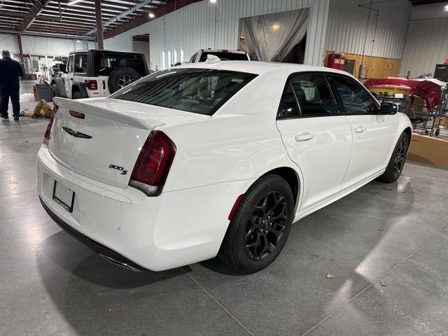 2022 Chrysler 300 300S