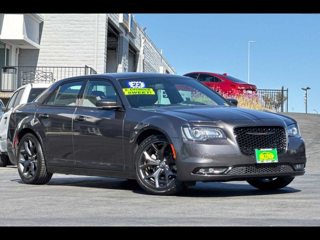 2022 Chrysler 300 300S