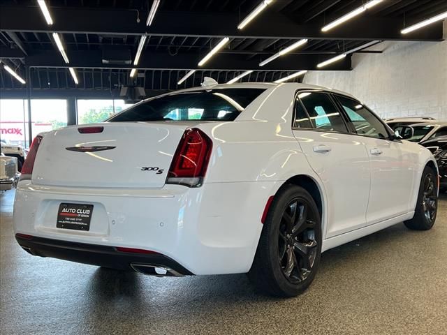 2022 Chrysler 300 300S