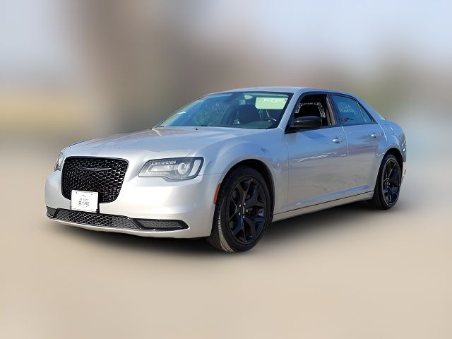 2022 Chrysler 300 Touring