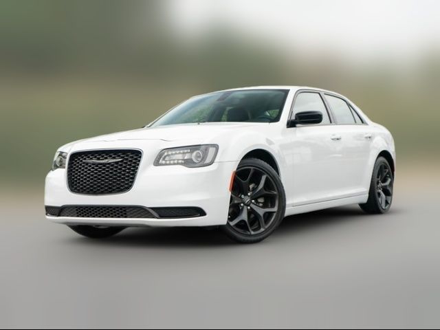 2022 Chrysler 300 Touring