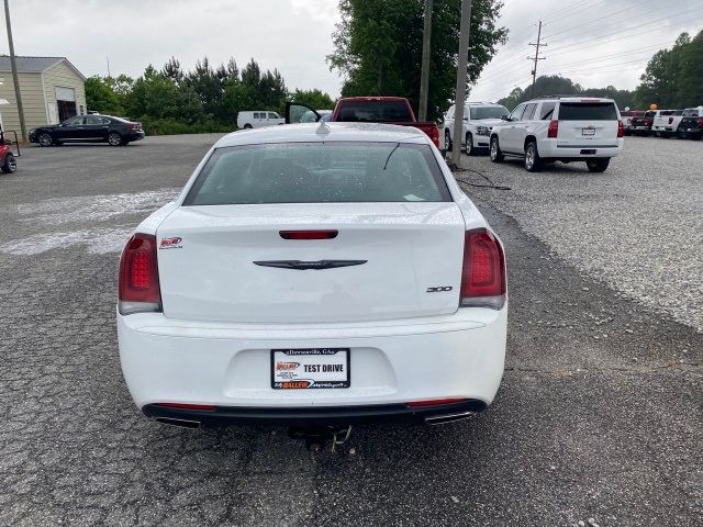 2022 Chrysler 300 Touring