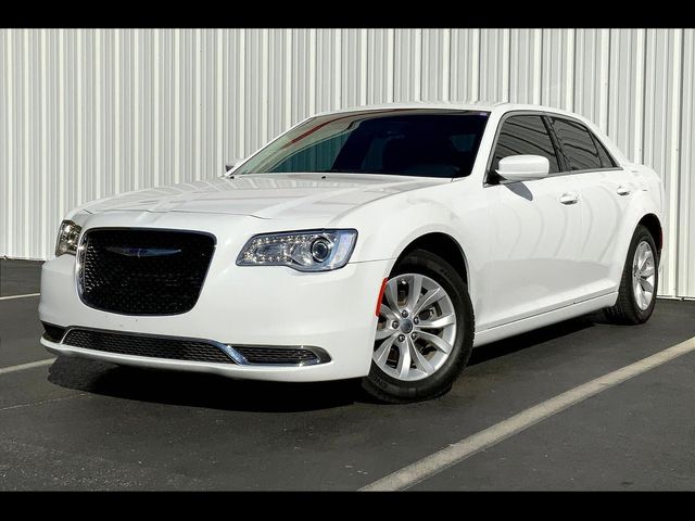 2022 Chrysler 300 Touring