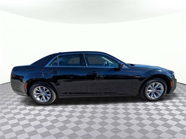 2022 Chrysler 300 Touring