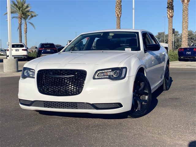 2022 Chrysler 300 Touring