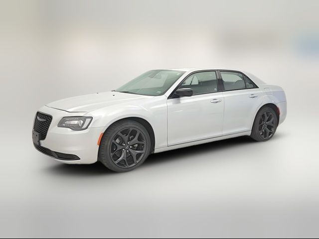 2022 Chrysler 300 Touring