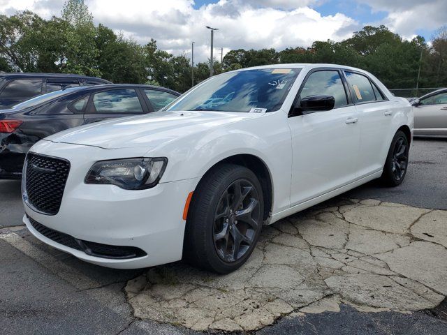 2022 Chrysler 300 Touring