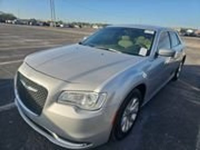 2022 Chrysler 300 Touring