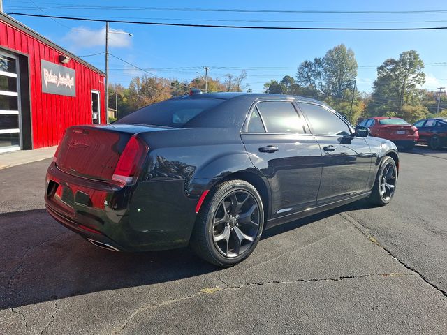 2022 Chrysler 300 Touring