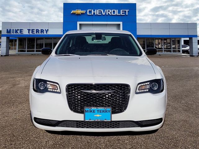 2022 Chrysler 300 Touring