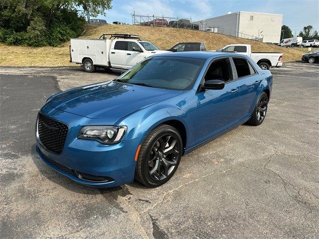 2022 Chrysler 300 Touring