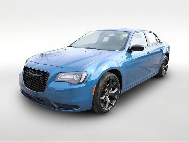 2022 Chrysler 300 Touring