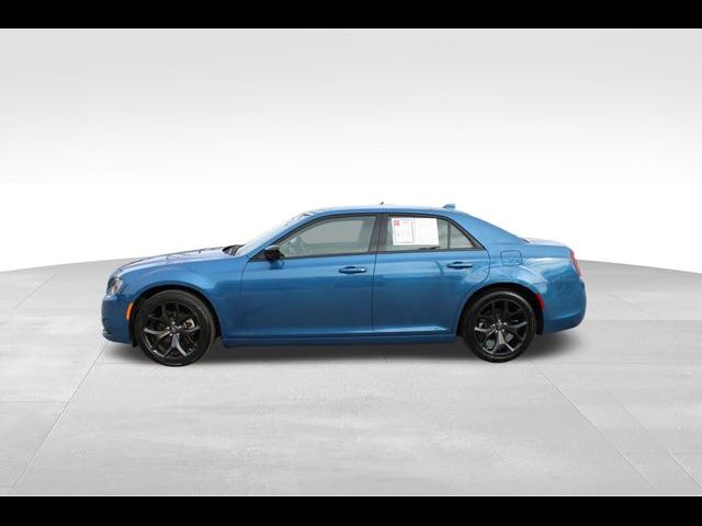 2022 Chrysler 300 Touring