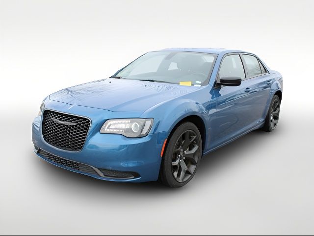 2022 Chrysler 300 Touring