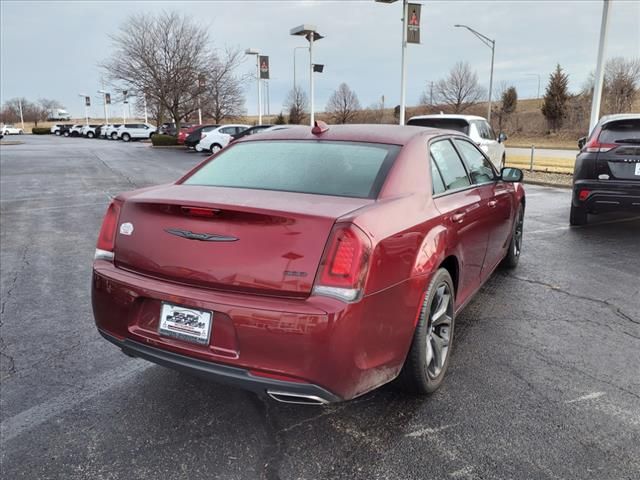 2022 Chrysler 300 Touring