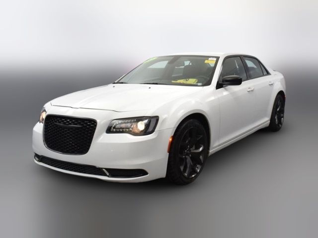 2022 Chrysler 300 Touring