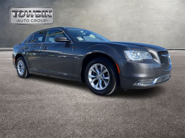 2022 Chrysler 300 Touring