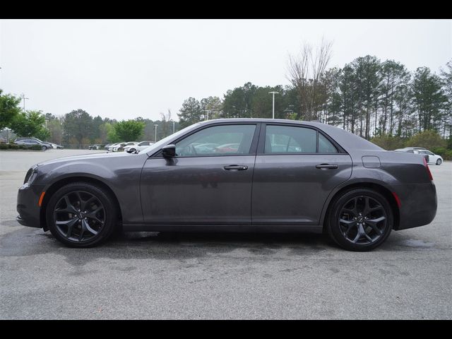 2022 Chrysler 300 Touring