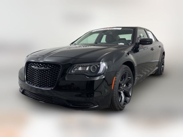 2022 Chrysler 300 Touring