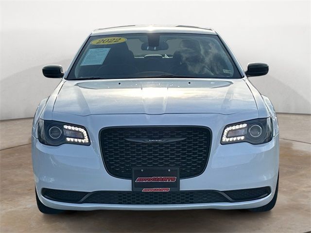 2022 Chrysler 300 Touring