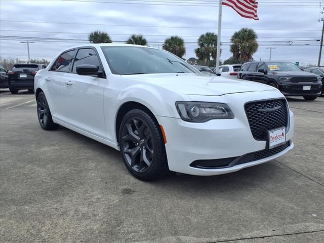 2022 Chrysler 300 Touring