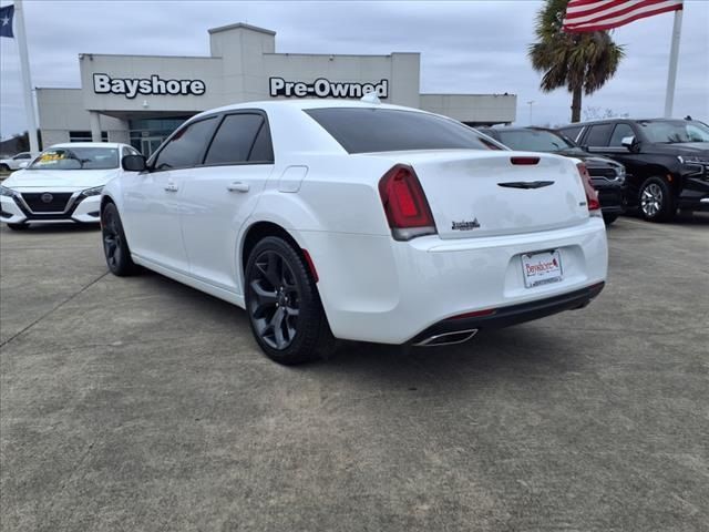 2022 Chrysler 300 Touring