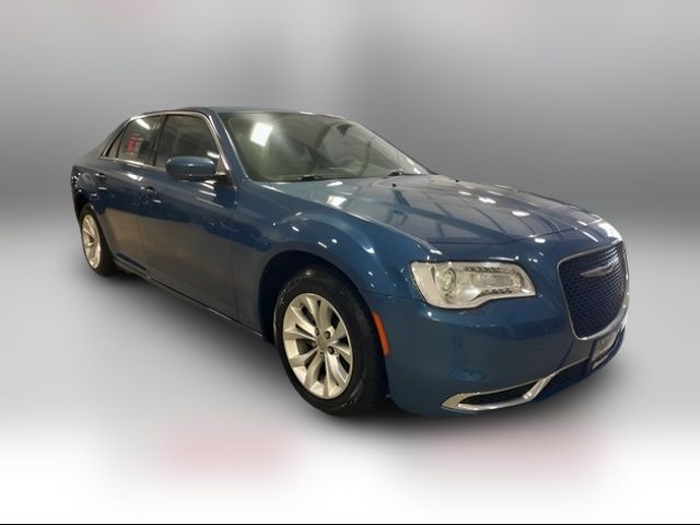 2022 Chrysler 300 Touring