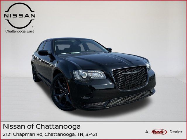 2022 Chrysler 300 Touring