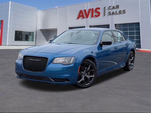 2022 Chrysler 300 Touring