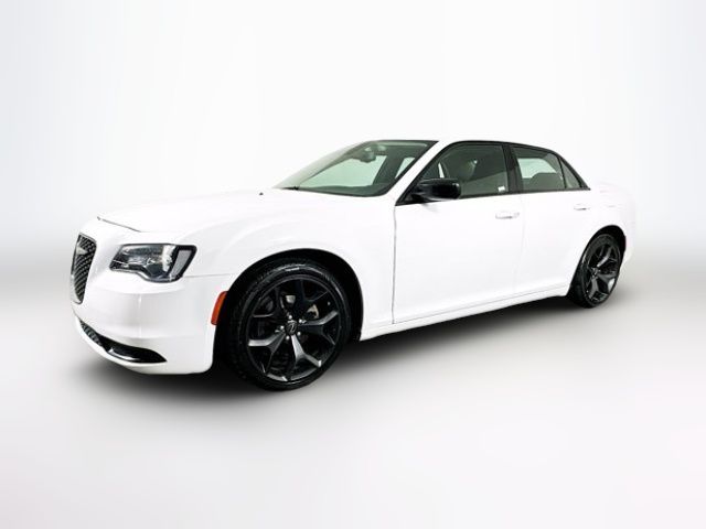 2022 Chrysler 300 Touring