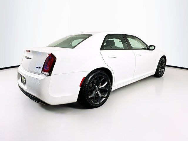 2022 Chrysler 300 Touring