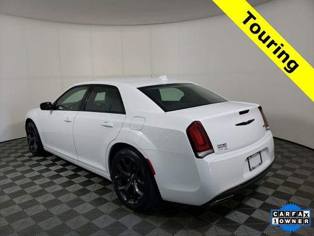 2022 Chrysler 300 Touring