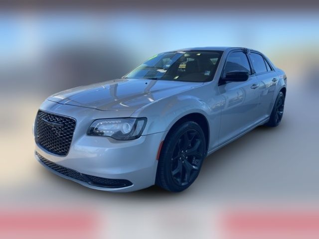 2022 Chrysler 300 Touring