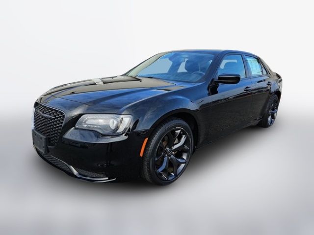 2022 Chrysler 300 Touring