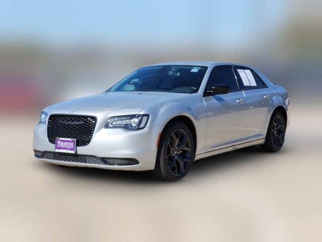 2022 Chrysler 300 Touring