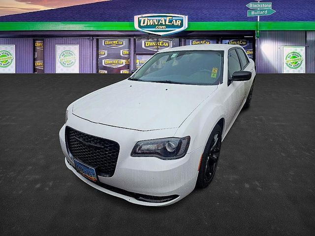 2022 Chrysler 300 Touring