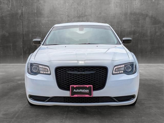 2022 Chrysler 300 Touring