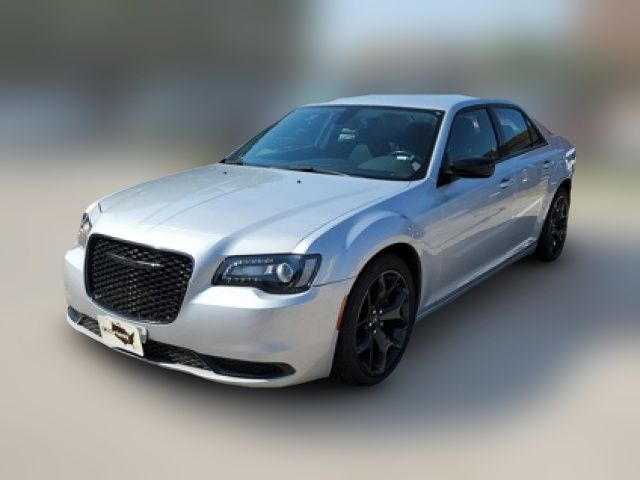 2022 Chrysler 300 Touring