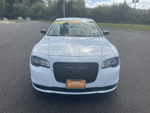 2022 Chrysler 300 Touring