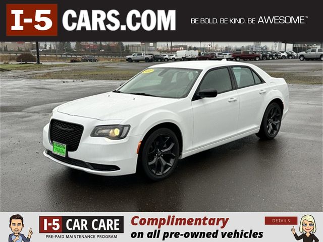 2022 Chrysler 300 Touring