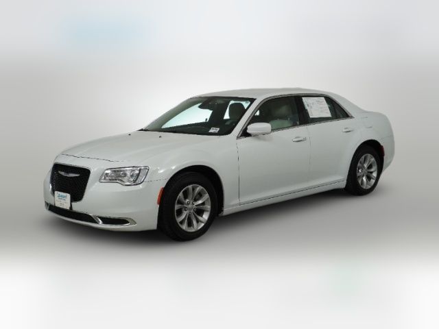 2022 Chrysler 300 Touring