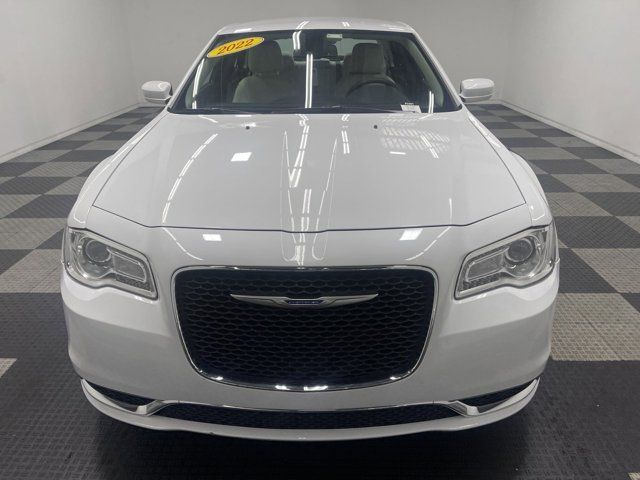 2022 Chrysler 300 Touring