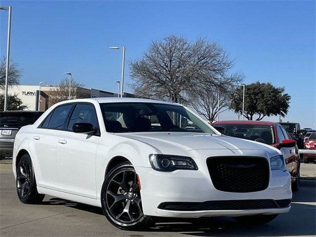 2022 Chrysler 300 Touring