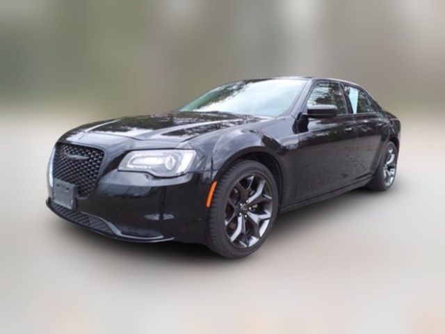 2022 Chrysler 300 Touring