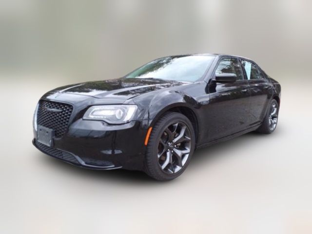 2022 Chrysler 300 Touring