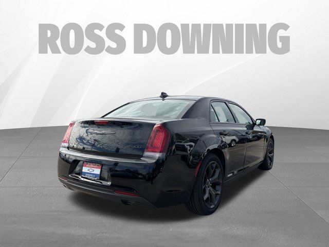 2022 Chrysler 300 Touring